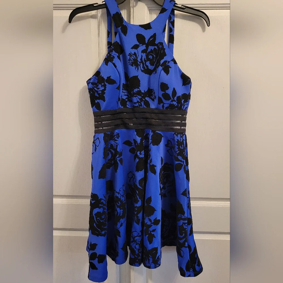 City Studio A-Line Floral Velvet Stripe Waist Dress - Picture 3 of 7